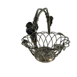 Vintage Godinger Silver Plated Handled Bread Fruit Basket Grape Design Decor